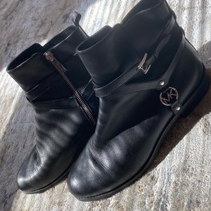 Michael Kors boots leather